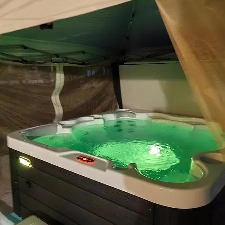 Vilă Deja Vu Private Jacuzzi&sauna, Fireplace, 3 Bedrooms, Near Bansko