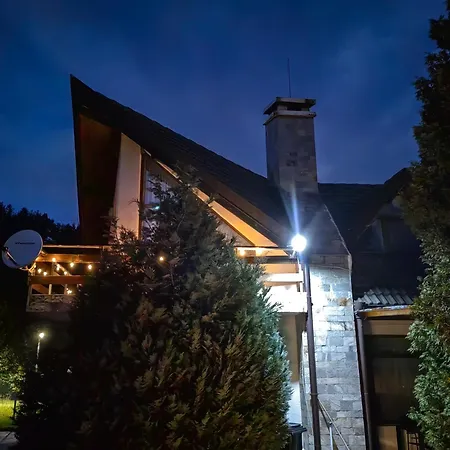 Villa Deja Vu Private Jacuzzi & Sauna, Fireplace, 3 Bedrooms, Near Bansko *