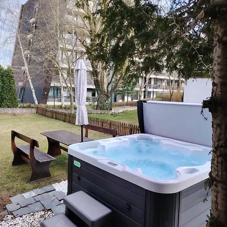 Vilă Deja Vu Private Jacuzzi&sauna, Fireplace, 3 Bedrooms, Near Bansko