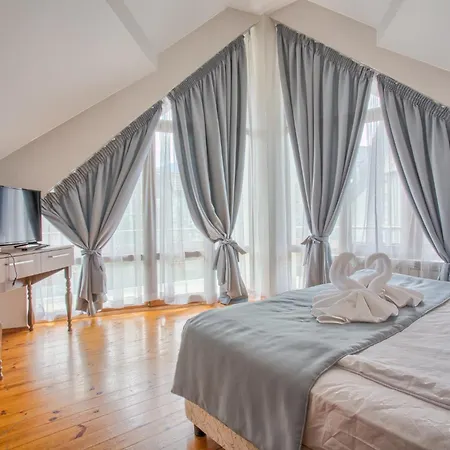 Deja Vu Private Jacuzzi&sauna, Fireplace, 3 Bedrooms, Near Bansko Vilă *