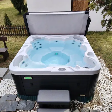 Deja Vu Private Jacuzzi&sauna, Fireplace, 3 Bedrooms, Near Bansko Razlog