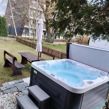 Vilă Deja Vu Private Jacuzzi&sauna, Fireplace, 3 Bedrooms, Near Bansko *
