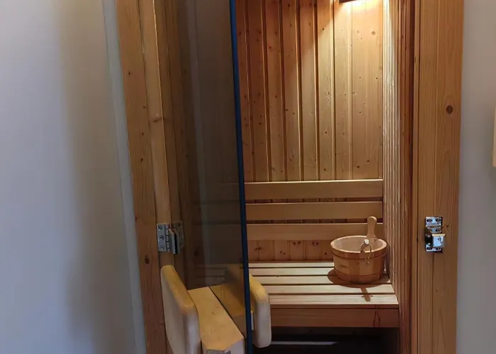 Deja Vu Private Jacuzzi & Sauna, Fireplace, 3 Bedrooms, Near Bansko Villa *