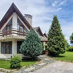 Deja Vu Private Jacuzzi & Sauna, Fireplace, 3 Bedrooms, Near Bansko *
