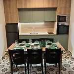 Deja Vu Private Jacuzzi & Sauna, Fireplace, 3 Bedrooms, Near Bansko Villa Raslog