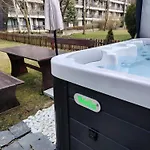 Deja Vu Private Jacuzzi & Sauna, Fireplace, 3 Bedrooms, Near Bansko Villa Razlog