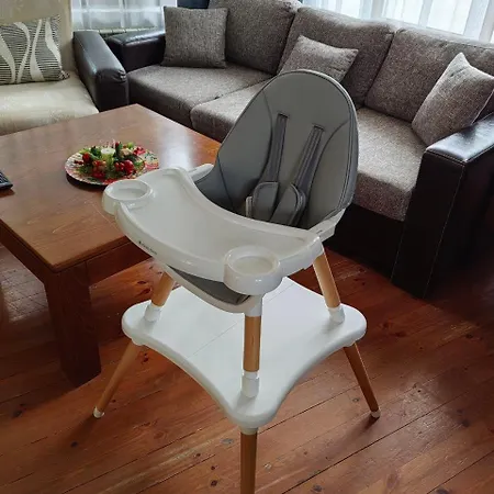 Deja Vu Cozy Mountain Retreat Villa