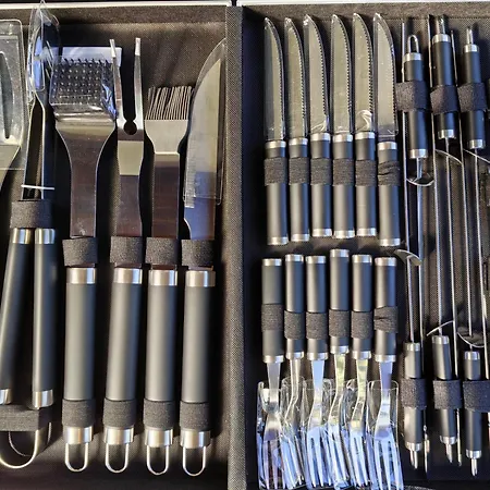 Villa Deja Vu Private Jacuzzi & Sauna, Fireplace, 3 Bedrooms, Near Bansko *