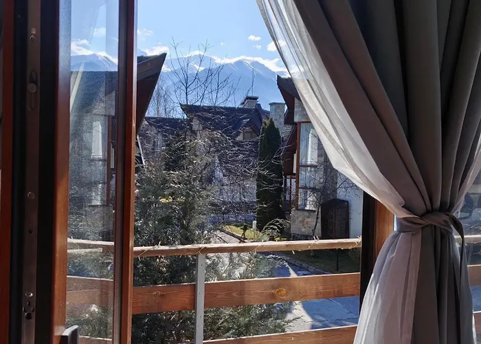 Deja Vu Private Jacuzzi & Sauna, Fireplace, 3 Bedrooms, Near Bansko *