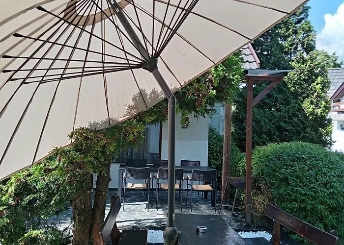 Villa Deja Vu Private Jacuzzi & Sauna, Fireplace, 3 Bedrooms, Near Bansko