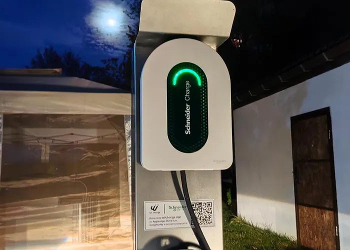 Villa Deja Vu Private Jacuzzi & Sauna, Fireplace, 3 Bedrooms, Near Bansko Razlog