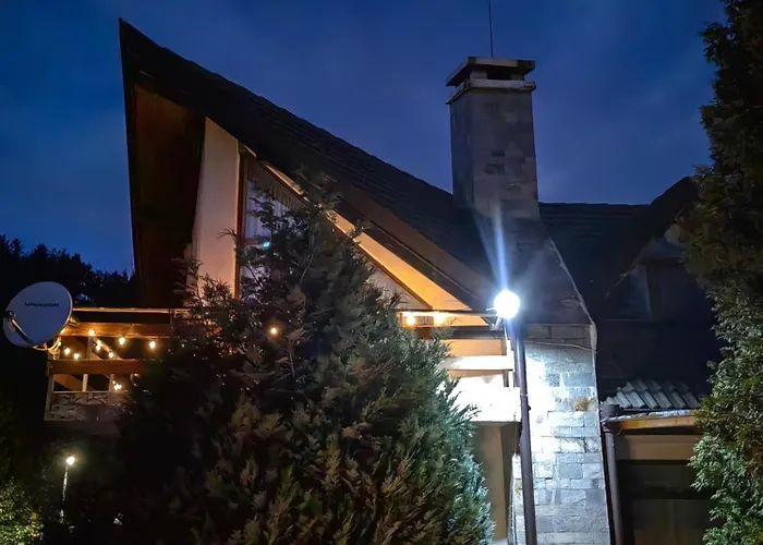 Villa Deja Vu Private Jacuzzi & Sauna, Fireplace, 3 Bedrooms, Near Bansko *